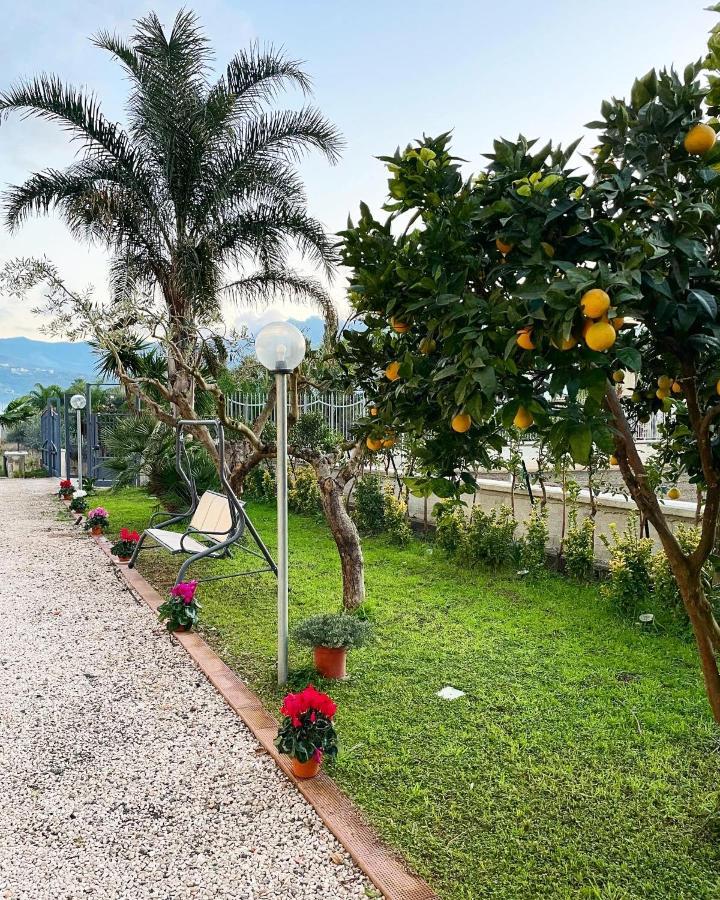 Casa Vacanze Paradise Santa Maria La Carita Ngoại thất bức ảnh